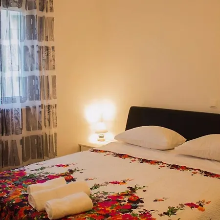 Heidi Apartman